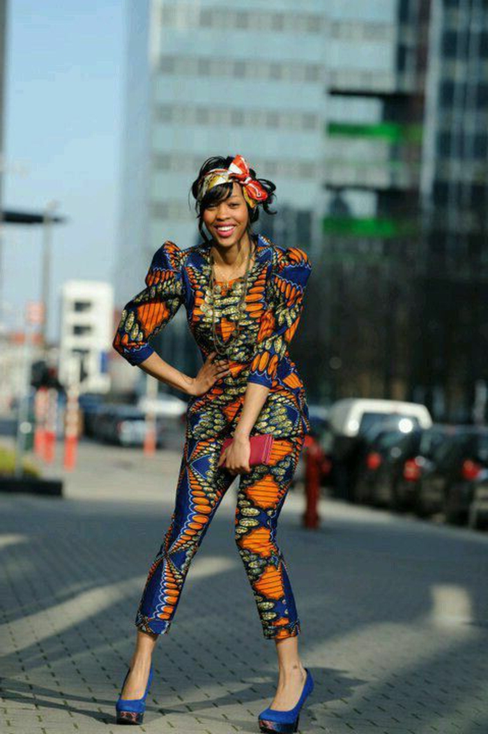 dekostoffe meterware, buntes outfit aus unter und oberteil, kopfschleife tragen, deko, große ärmeln afro style