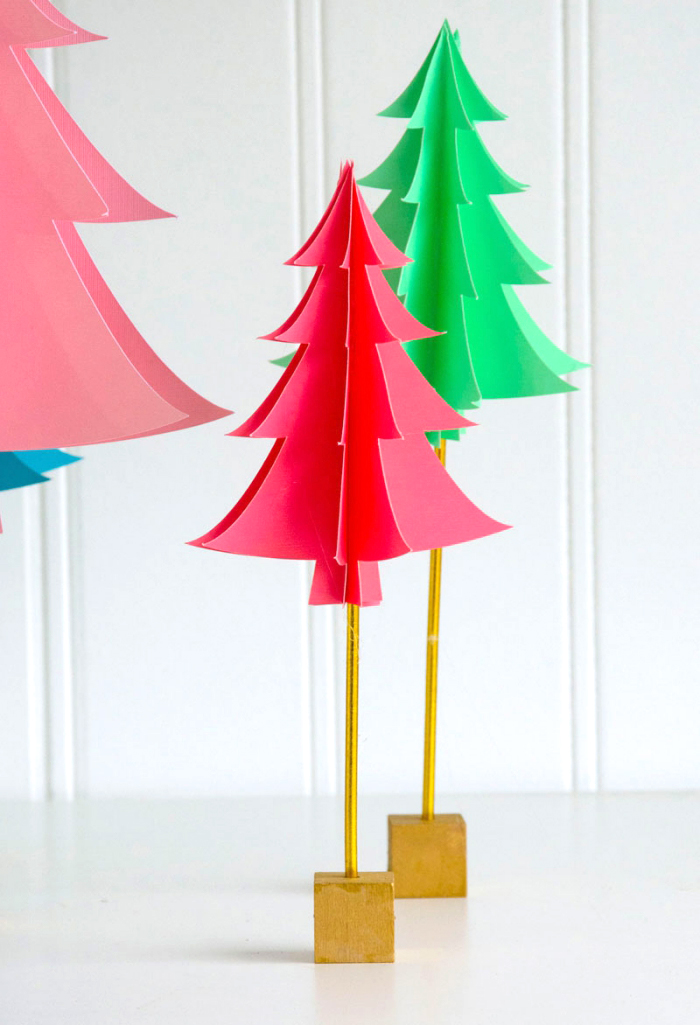 tannenbaum basteln papier vorlage, kleine holzwürfeln, deko zu weihnachten selber machen