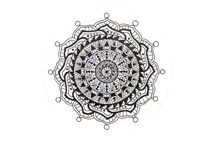 bilder zeichnen, mandala machen, geometrische elemente, kreise, quadrate und dreiecke