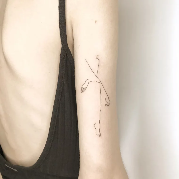 kleines single line tattoo
