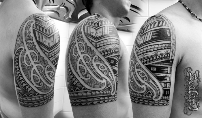 tattoos männer, geometrische leemnte, samoanische motive, halb sleeve