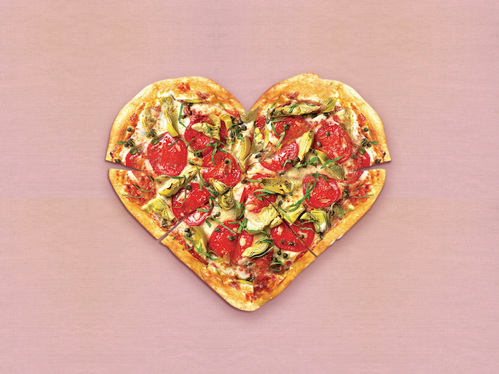 Herzförmige Pizza zum Vatertag backen, leckere Überraschungen für Väter 