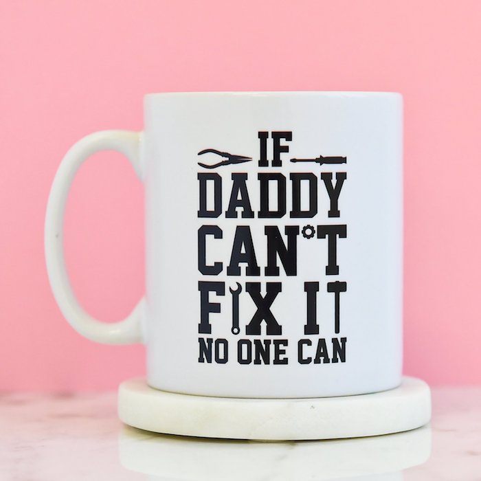 Tasse mit lustiger Aufschrift zum Vatertag schenken, weiße Tasse, schwarze Buchstaben 