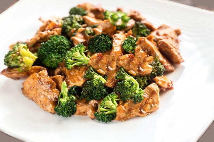 low carb rezepte abendessen, hühnerfleisch mit sojasoße und brokkoli, abendmanü ideen