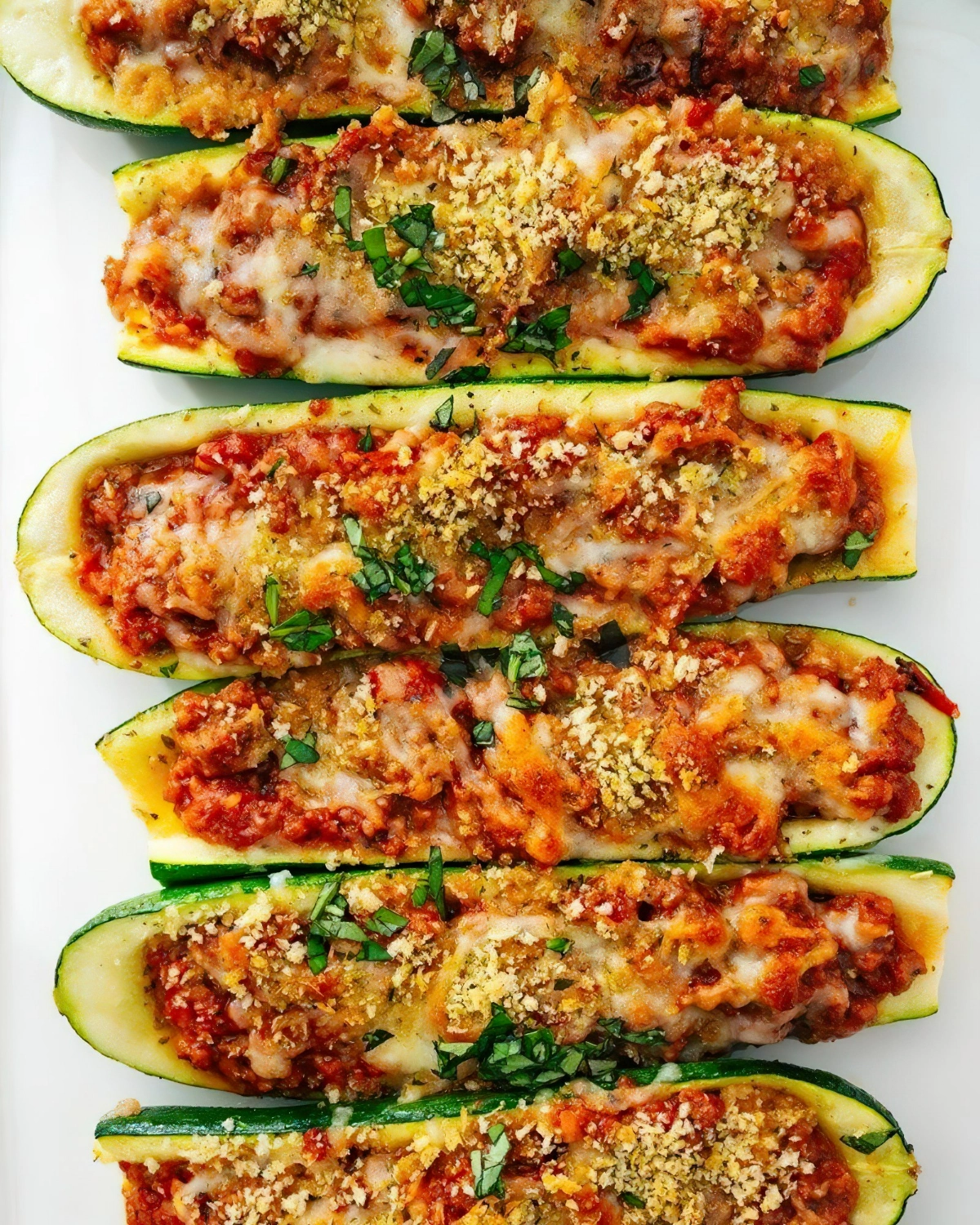 low carb rezepte schnell gefuellte zucchinis mit fleisch und gemuese acouplecooks