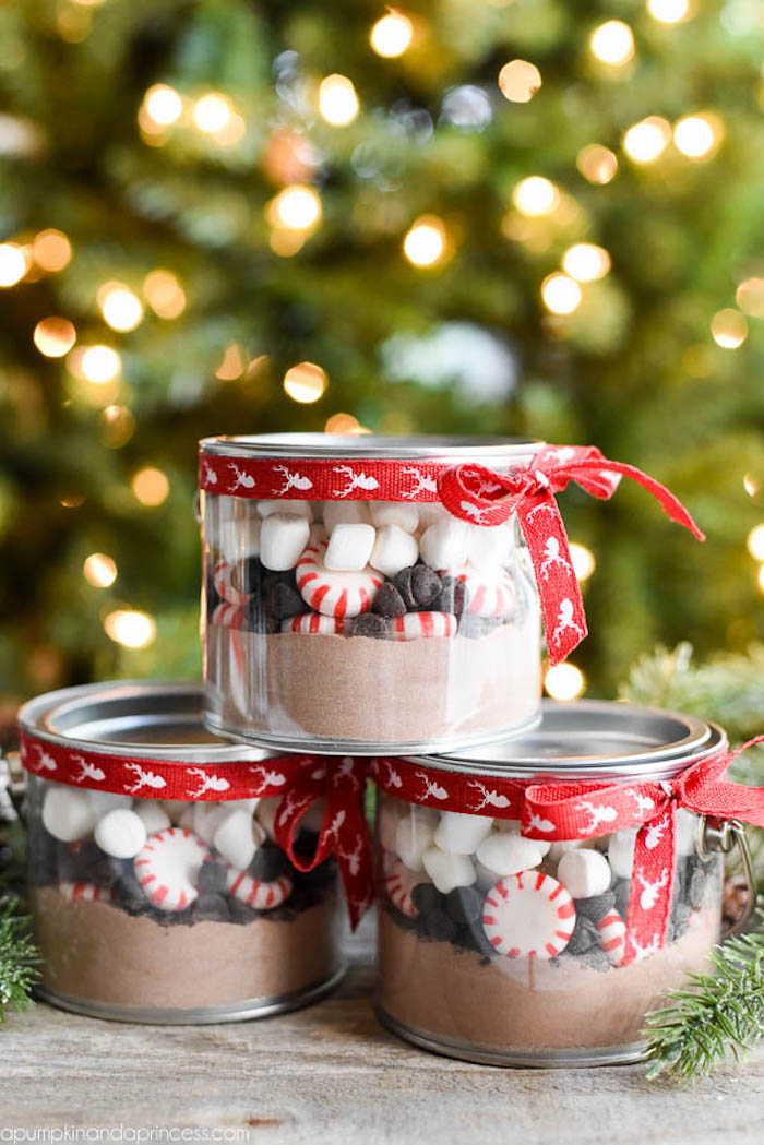 Mischung für heiße Schokolade in Dose mit roter Schleife, Weihnachtsgeschenk zum Selbermachen 