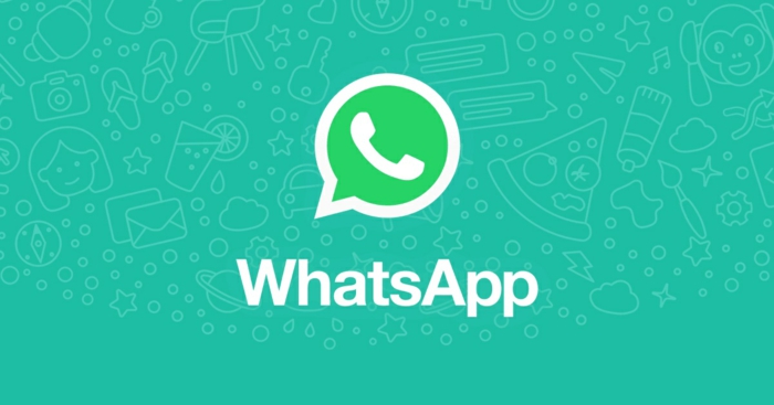 ein blauer Hintergrund mit Ideen, worüber Sie sich mit WhatsApp unterhalten können