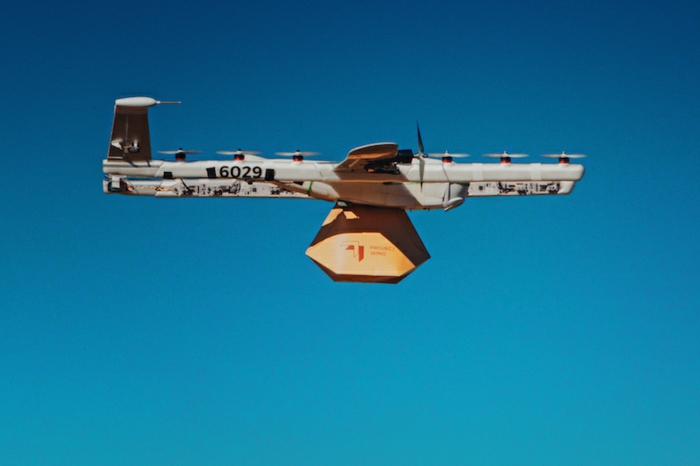 ein neues Design von Wing Drohnen, die sehr schwere Päckchen tragen können