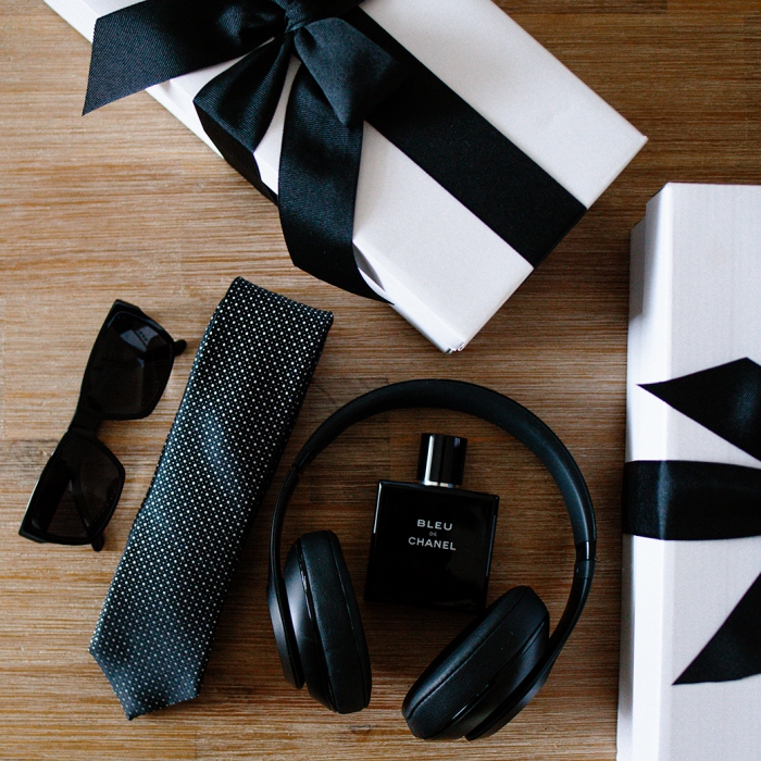 geschenkset für mann, schwarzer kopfhörer, sonnenbrille parfüm und krawatte, geschenke für männer zum geburtstag