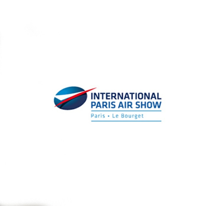 das Logo von Pariser Luftfahrtschau mit einem Flugzeug und der Name des Flughafens
