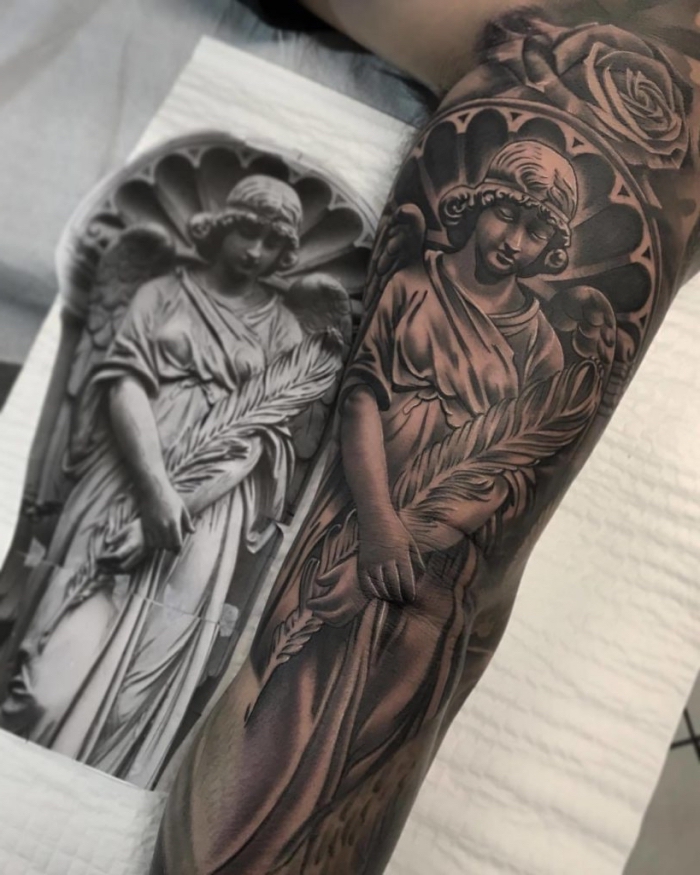 realistic tattoo am arm, große detaillierte 3d tätowierung mit religiösem motiv am unterarm