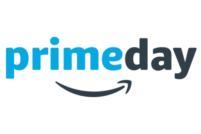 Amazon Prime Day, ein Logo mit blauen und schwarzen Buchstaben auf weißen Hintergrund