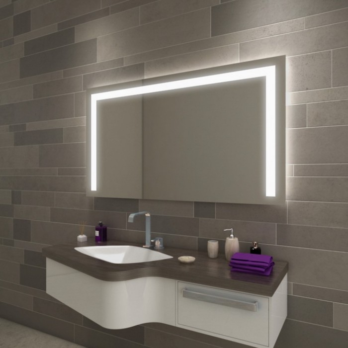 Mit der richtigen Beleuchtung wird der Badspiegel zu einem echten Hingucker!