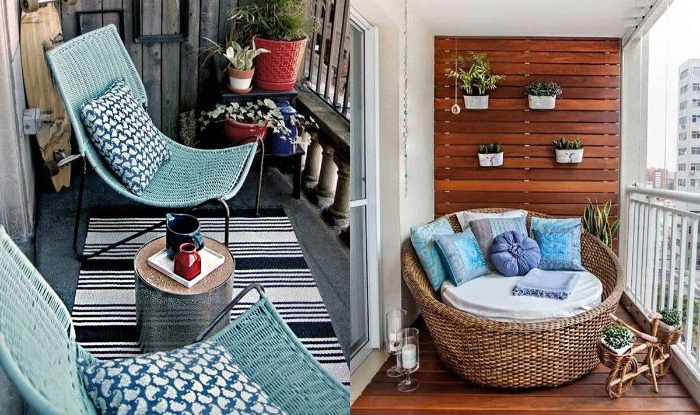 balkon einrichten, zwei stilvolle deko ideen mit einem riesengroßen sessel für zwei, liegestühle, deko in blau, sommer laune