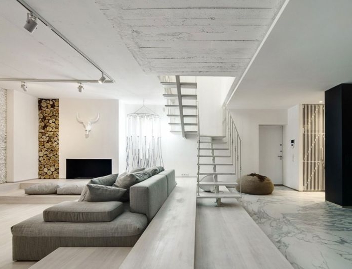 minimalistisch wohnen vorher nachher, grau simples design, marmorboden, großes sofa