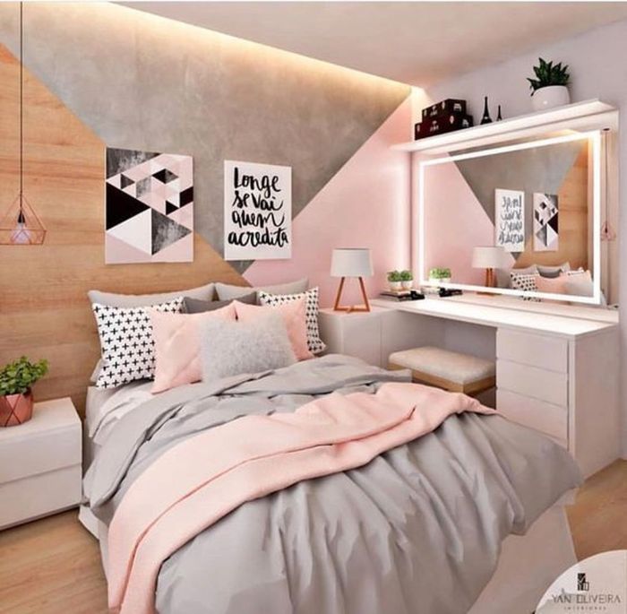deko schlafzimmer, rosa zimmer, graue deko, wandbilder mit aufschriften und botschaften