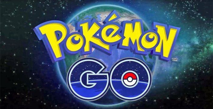 das Logo von Pokemon Go, die Erde und Kosmos stehen in Hintergrund, ein globales Spiel