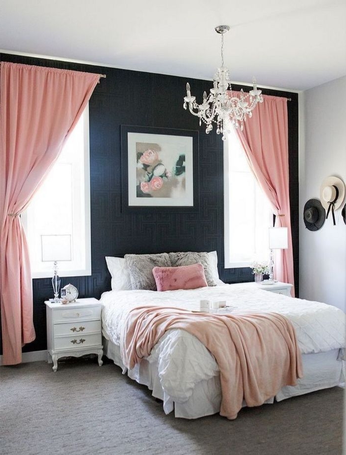schöne schlafzimmer, schwarz und rosa gestalten, zimmer ideen, bild, wanddeko idee, rosa vorhänge