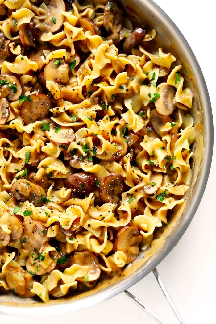 pasta mit pilzen und semsansamen, vegetarische gerichte schnell, abendessen ohne fleisch