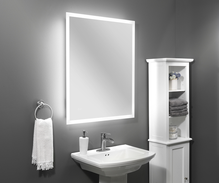badezimmer mit grauen wänden, ein weißes waschbecken und ein spiegel mit led beleuchtung 