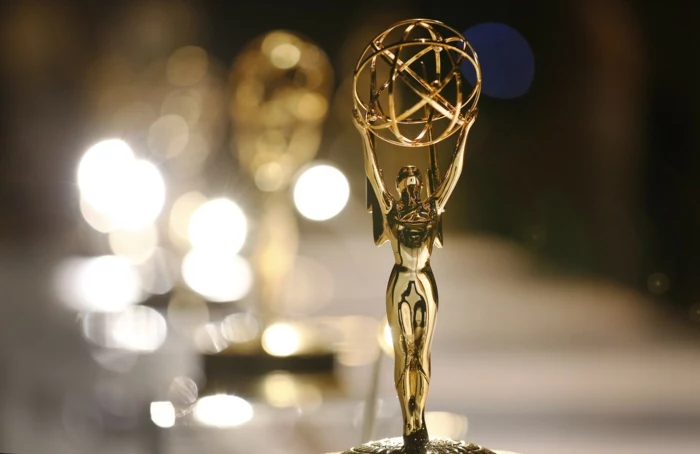 Emmy ohne Moderatoren, der Preis wird von verschiedenen Prominenten vorgestellt