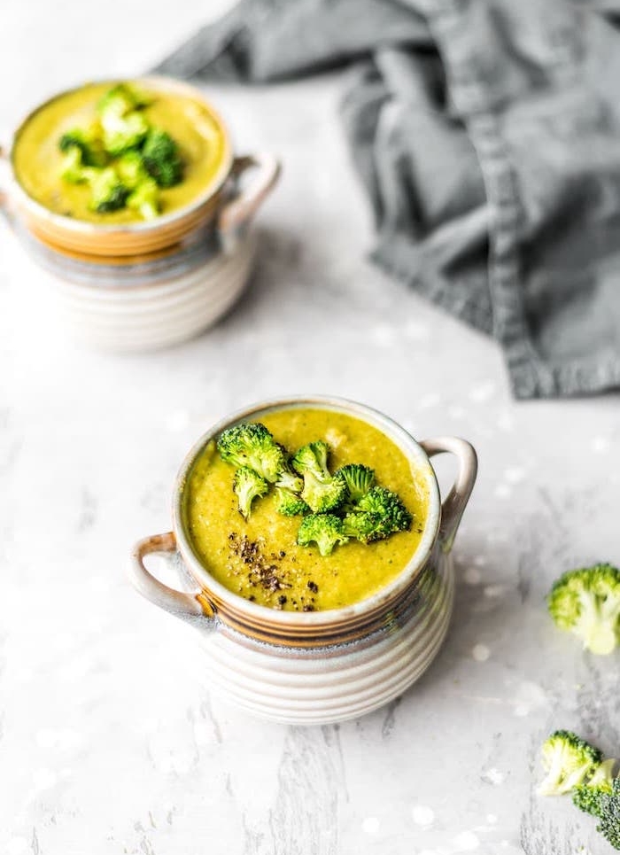 brokkoli suppe zubereitung, einfache brokkolisuppe, gesund essen, vegetarische gerichte