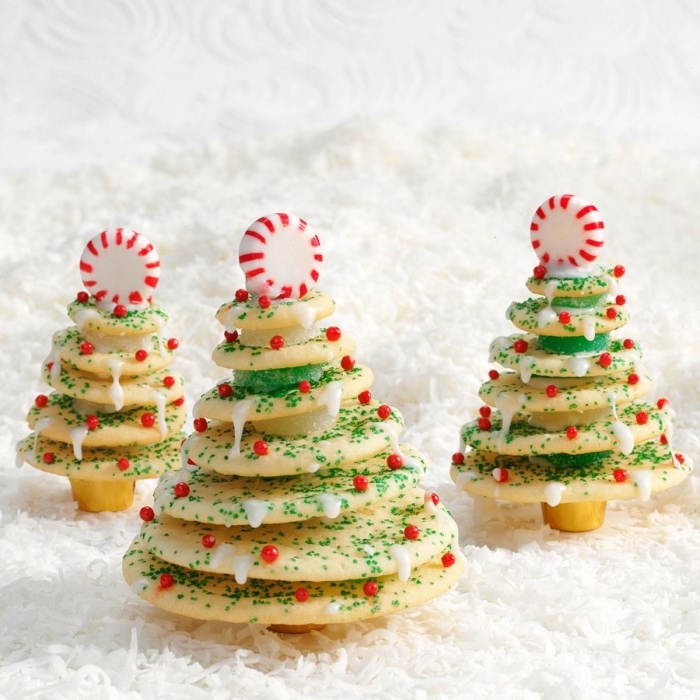 weihnachtspläzchen rezepte einfach, weihanchtsbäume aus keksen, backen zum weihanchten