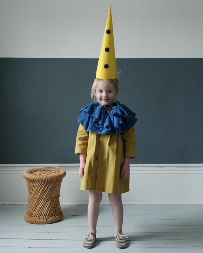 Clown Kostüm in gelb, Kragen in blau, Kleid und Hut in gelb, Faschingskostüme Mädchen