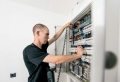 Prüfung elektrischer Anlagen und Betriebsmittel durch E+Service+Check GmbH
