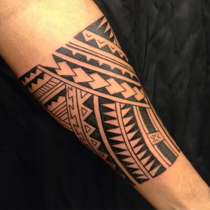 Männer tribal tattoo arm 120+ Cool