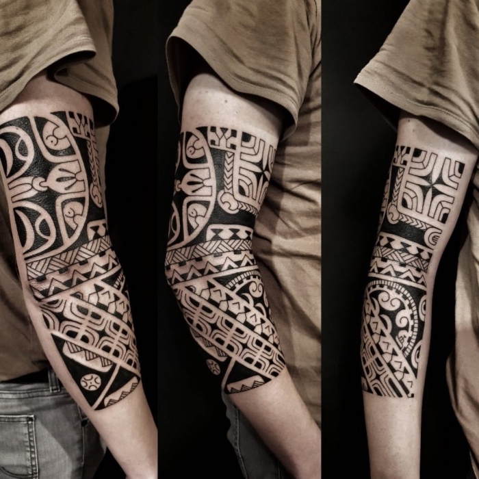 tattoo trends 2019 männer, blackwork tätowierung mit beudetung, pilynesiche motive