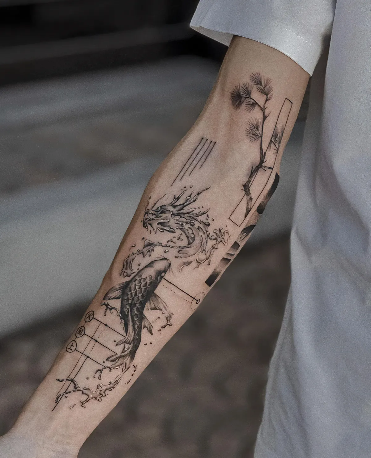 tattoos am ganzen arm fisch tattoo wasser