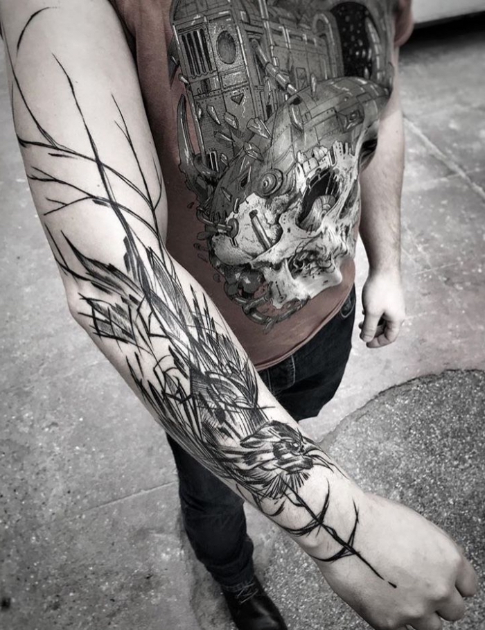 unterarm tattoo mann, schwarz graue tätowierung am arm, großer vogel, blackwork