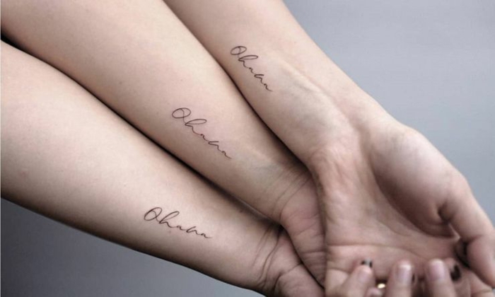 kleine tattoos familie, symbole mit beudetungm, tätowierungen motive für geschwister