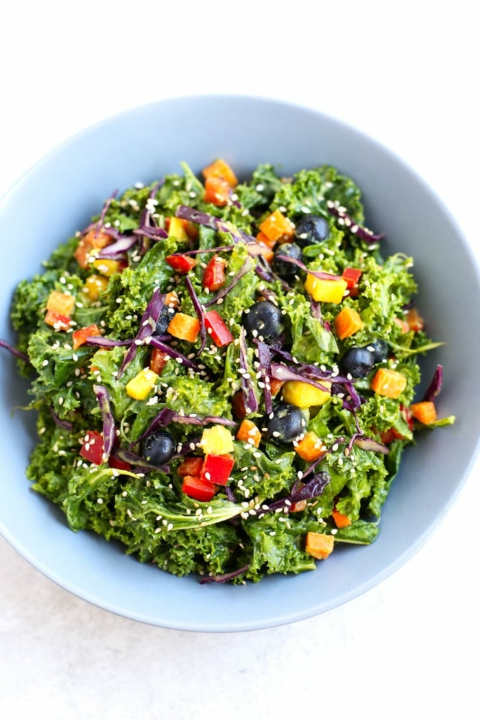 salat rezepte zum abnehmen, schnelle udn eifnache zubereitung, gesund essen