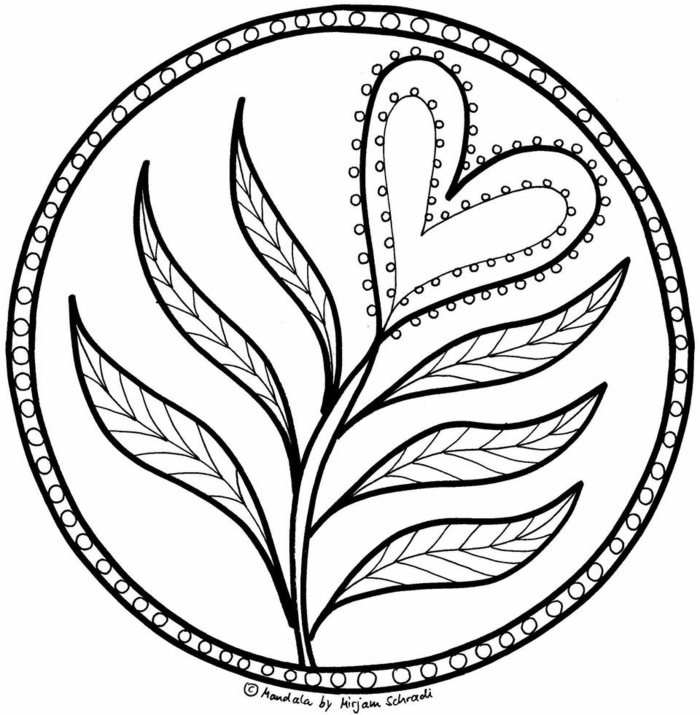 kreisförmiges Bild mit abgebildeter Blume in der Form eines Herzens, Ausmalbilder kostenlos mit Mandala Muster