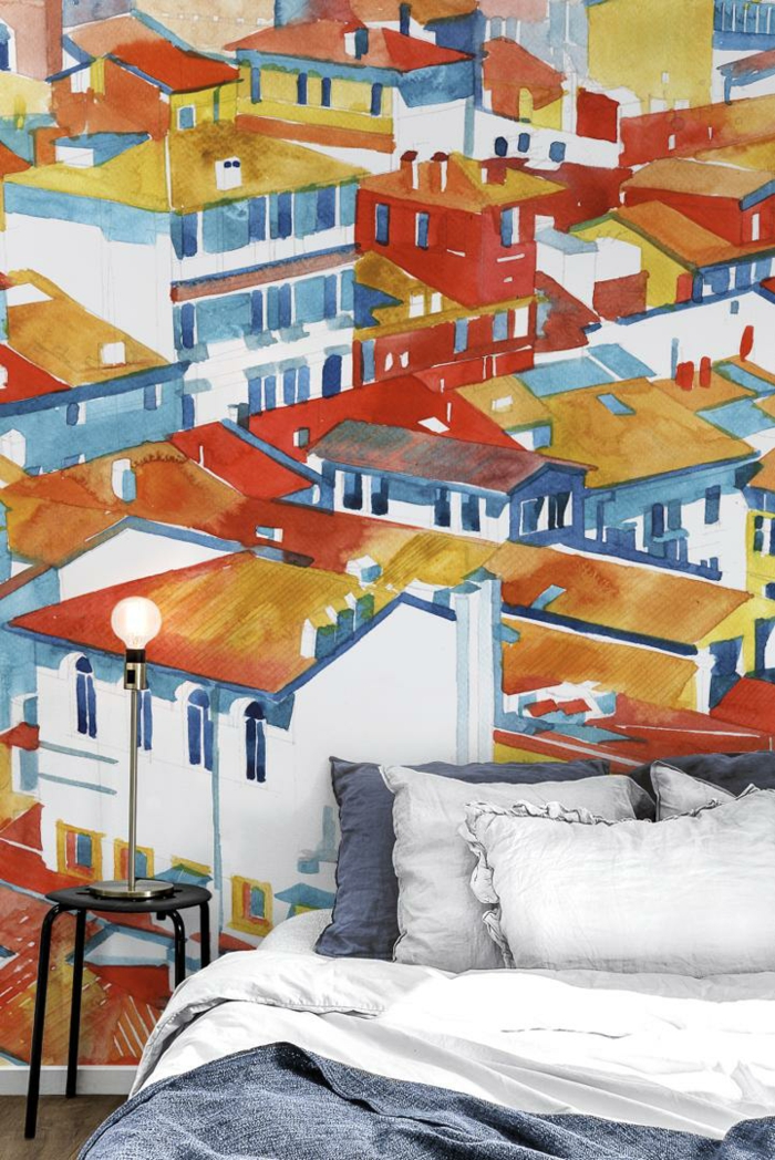 Fototapeten von Photowall de, Einrichtung vom Schlafzimmer, bunte Wandgestaltung mit abgebildeten Häusern