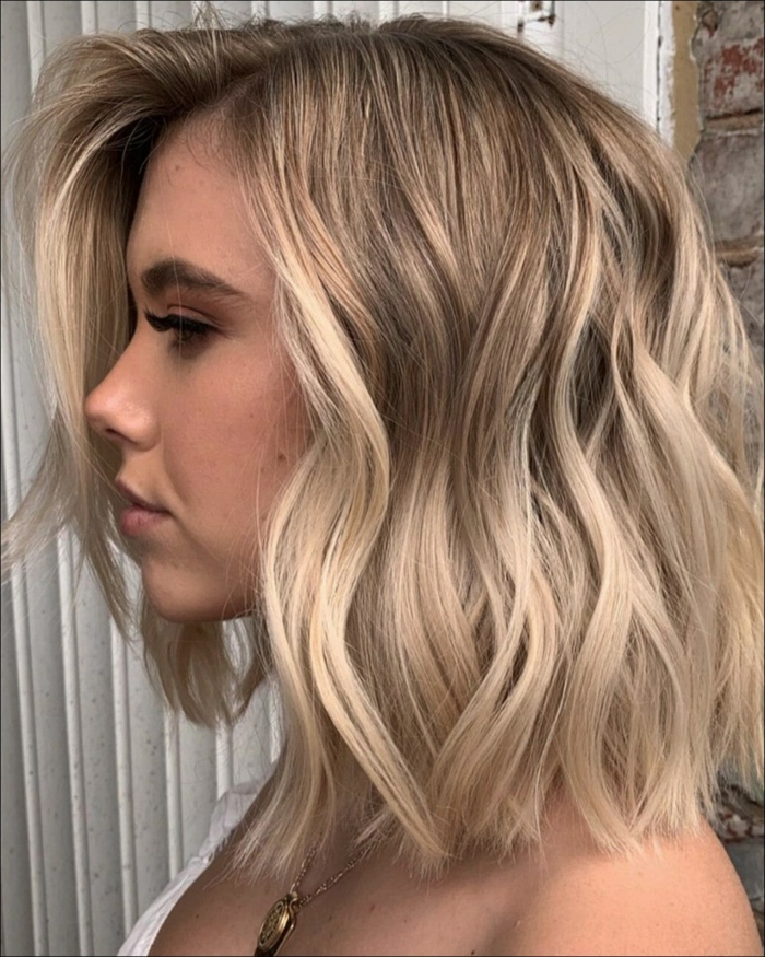 Moderne Frisuren Frauen 2020 : Frisuren Stufenschnitt Haare Schulterlange Rubio Mittellange Halblang Flequillo Suelto Mittellang Haircut Azules Haarschnitt Damenfrisuren Kurze Haar Frisur Frisurentrends Capelli Friseur