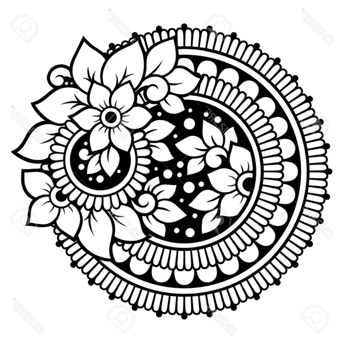 schwarz weißes Bild mit Blumen und Halbkreisen, Aumalbilder zum Ausdrucken kostenlos, Mandala Muster