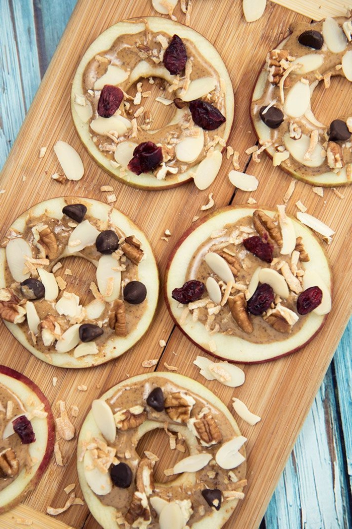 apfel und mandelmuss bisse mit rosinen snack gesunde rezepte paleo ernährung frühstück 