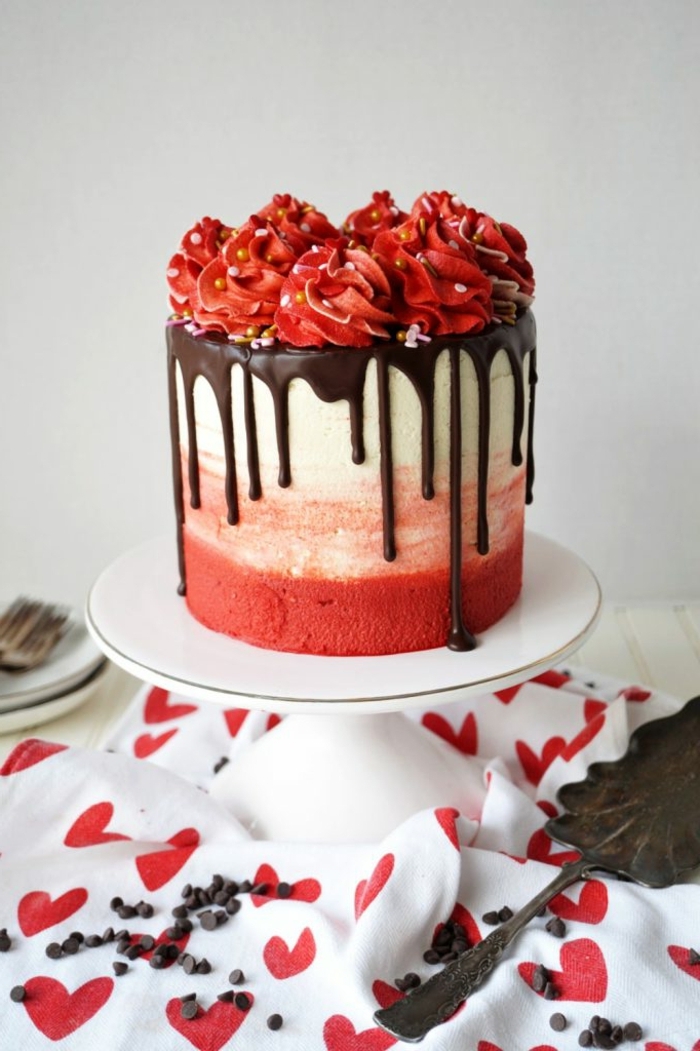 cake torten rezept, red velvet kuchen, valentinstag nachtisch, rote buttercreme