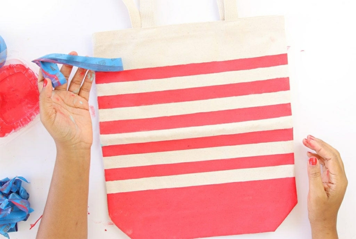 einfache tasche nähen mit innenfutter rote farbe taschendeko ideen streifen maritime deko