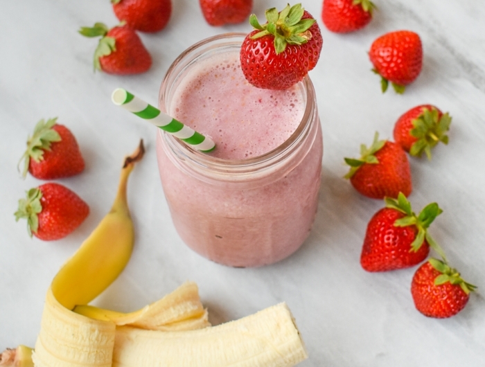erdbeere banane smoothie diät rezepte und ideen smoothies selber machen gesund nahrhaft