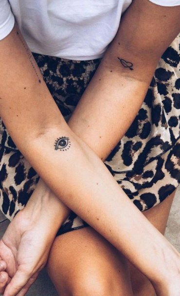 Minimalistische Tattoos Schlichte Und Elegante Ideen 7648