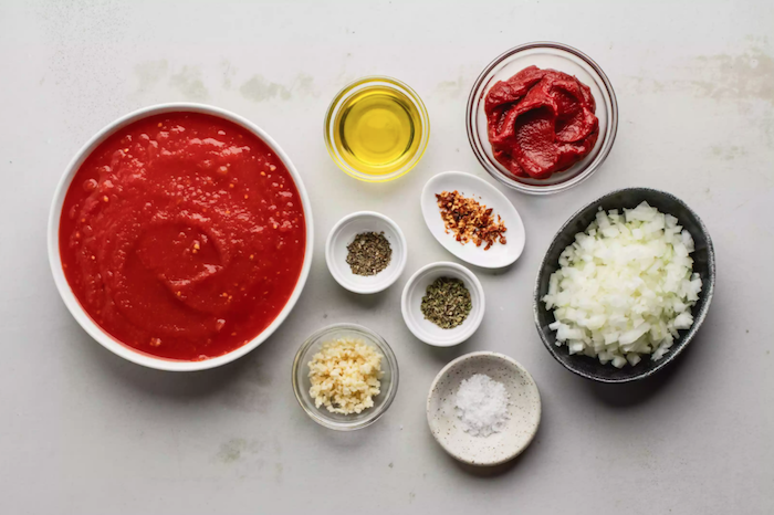 die zutaten für eine eingekochte tomatensoße wie kann man tomaten einkochen rezept eine anleitung knoblauch basilikun