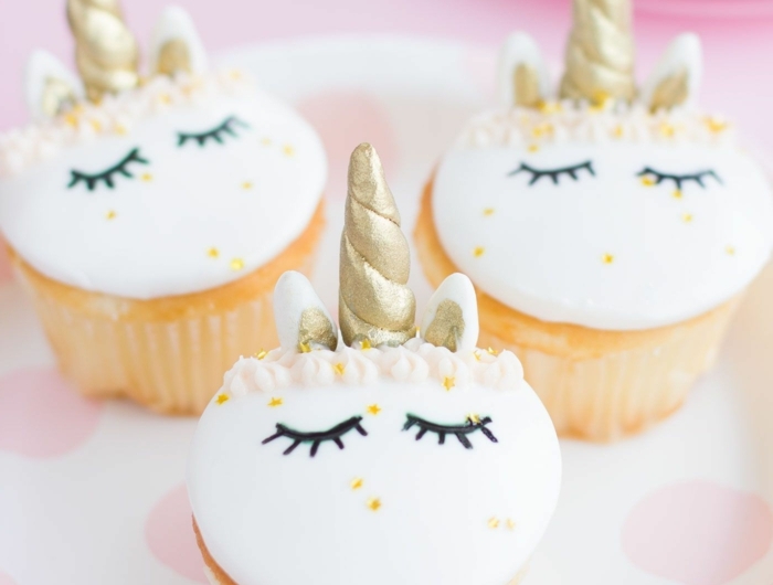 einhorn cupcakes magische wesen muffins für kinder lustige muffins für kindergeburtstag mädchen