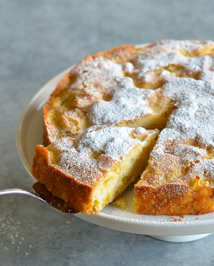 französischer apfelkuchen schneller kuchen mit wenig zutaten äpfel und zimt mit zuckerglasur