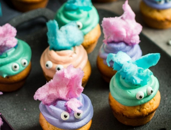 lustige muffins für kindergeburtstag bunte farben leckere rezepte zum backen für geburtstage für kinder