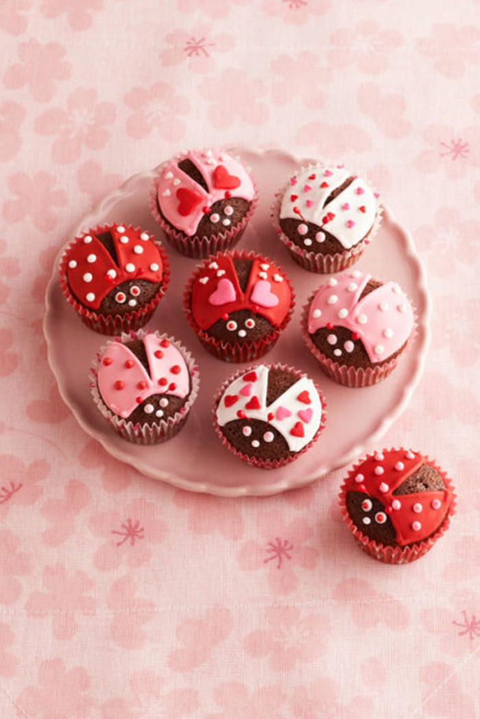 süße ideen für cupcake mädchen geburtstagsfeier lustige kuchen kindergeburtstag