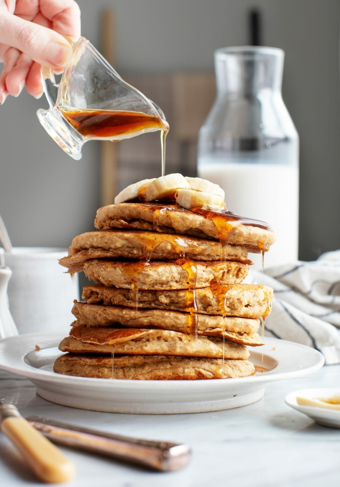 pancakes mit banane und honig selber machen pfannkuchen einfaches rezept was kann ich zum frühstück zubereiten